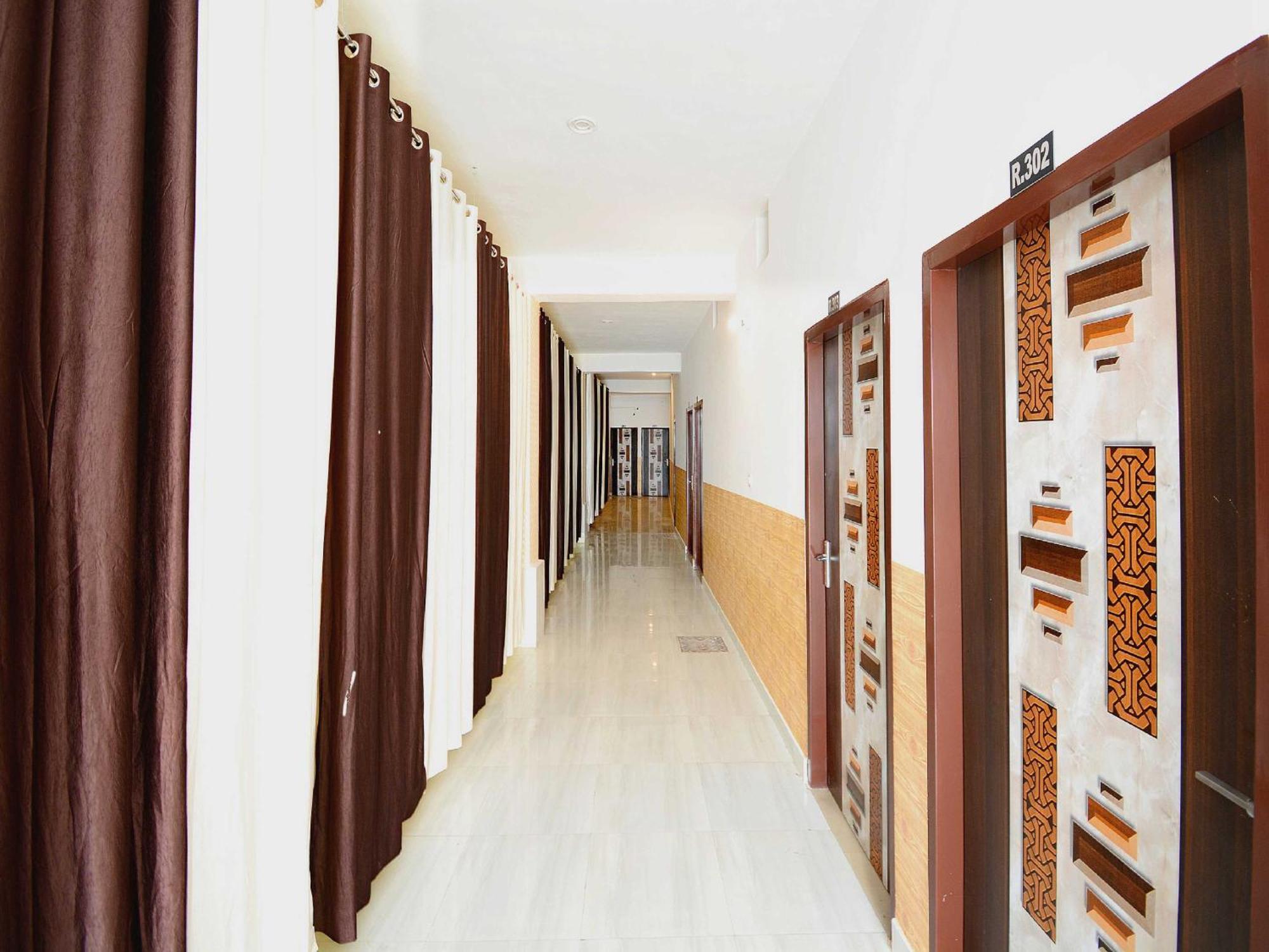 Hotel O Park View Bhiwāni Kültér fotó